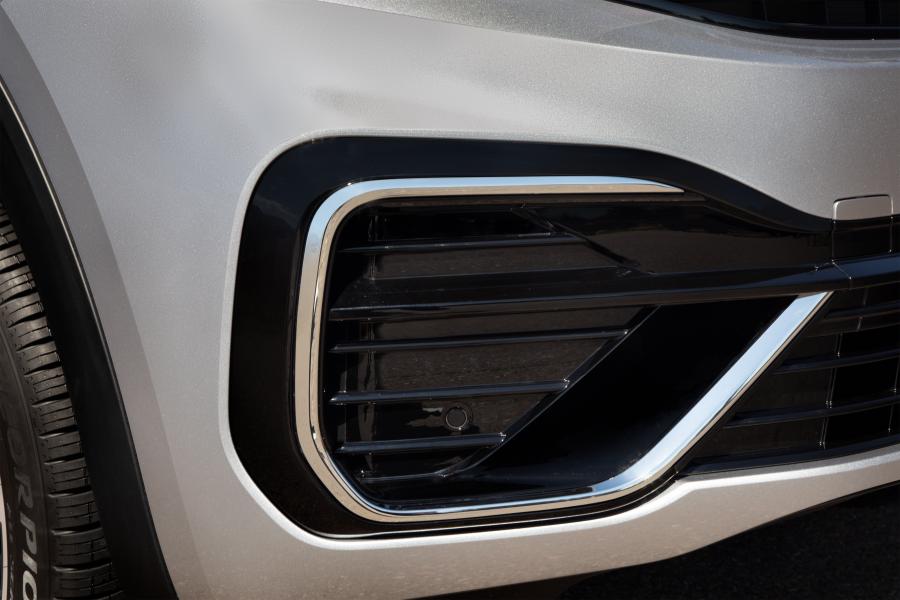 Детали экстерьера Volkswagen Atlas SEL V6 R-Line 2020 года  (фото 16 из 43)